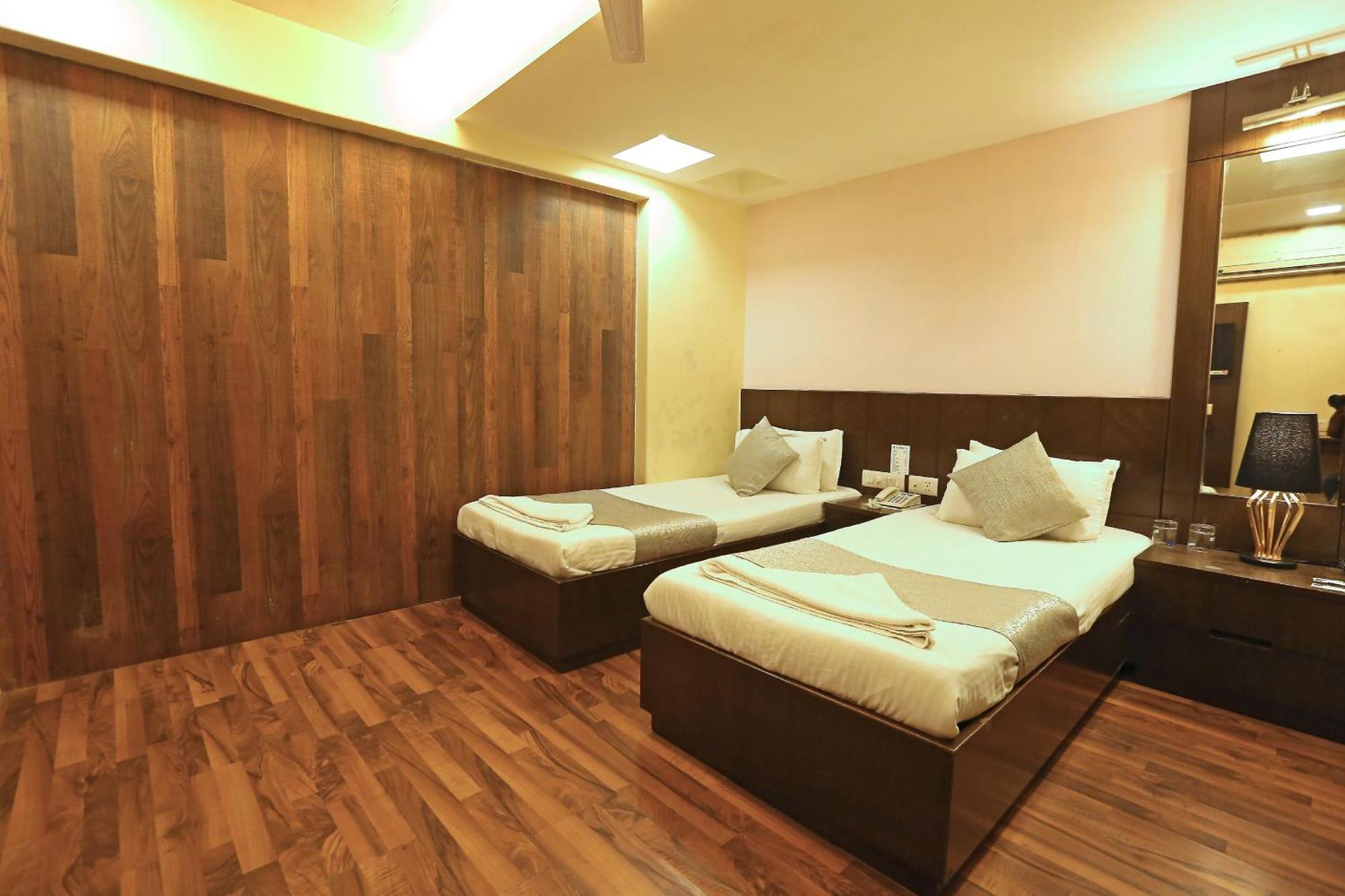 Calabash Luxury Near Delhi Airport